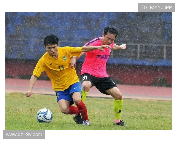 以足球进高球为核心探讨团队协作与个人技术完美融合的制胜之道